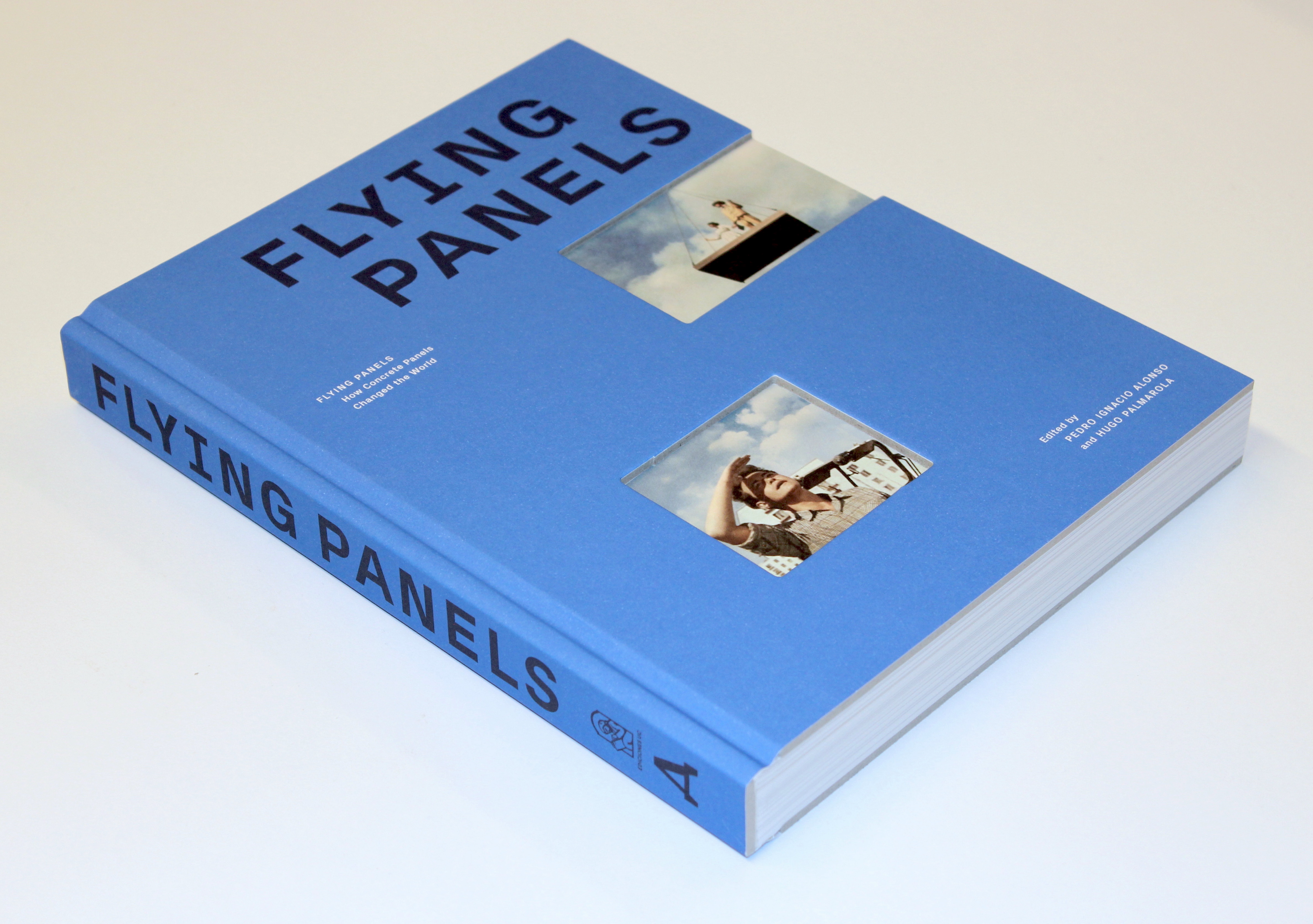 6._Libro_exposición_Flying_Panels_Dom_Publishers-Ediciones_UC_2019.JPG