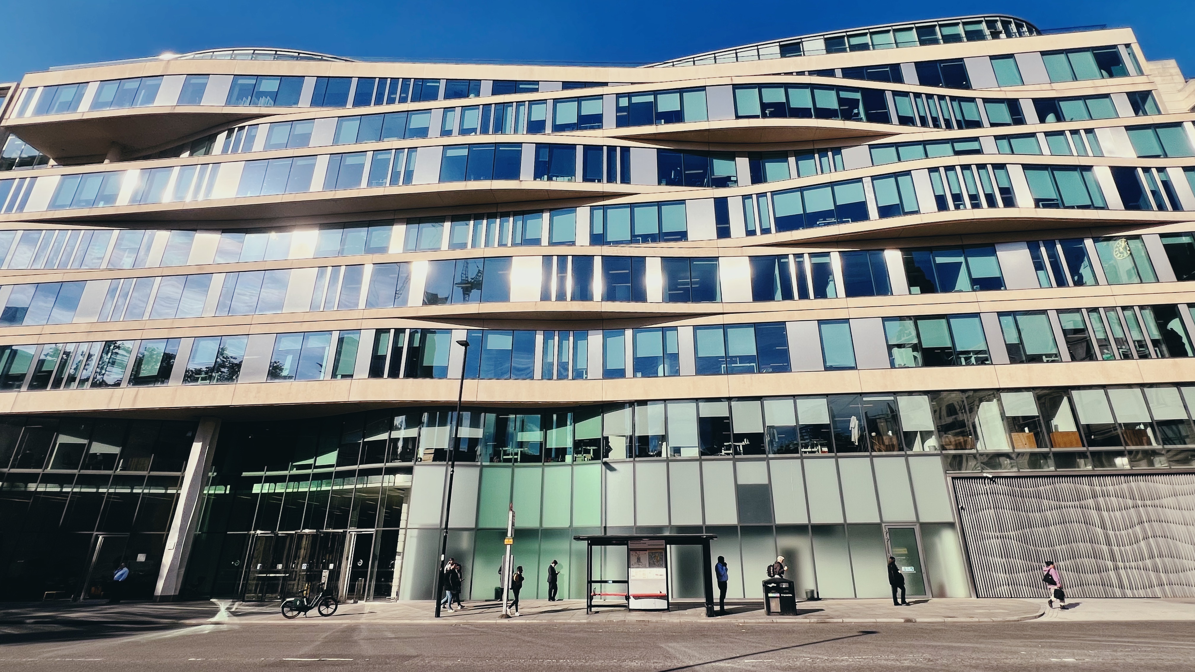 FONDECYT_1251118_Edificio_London_Metal_Exchange.JPG